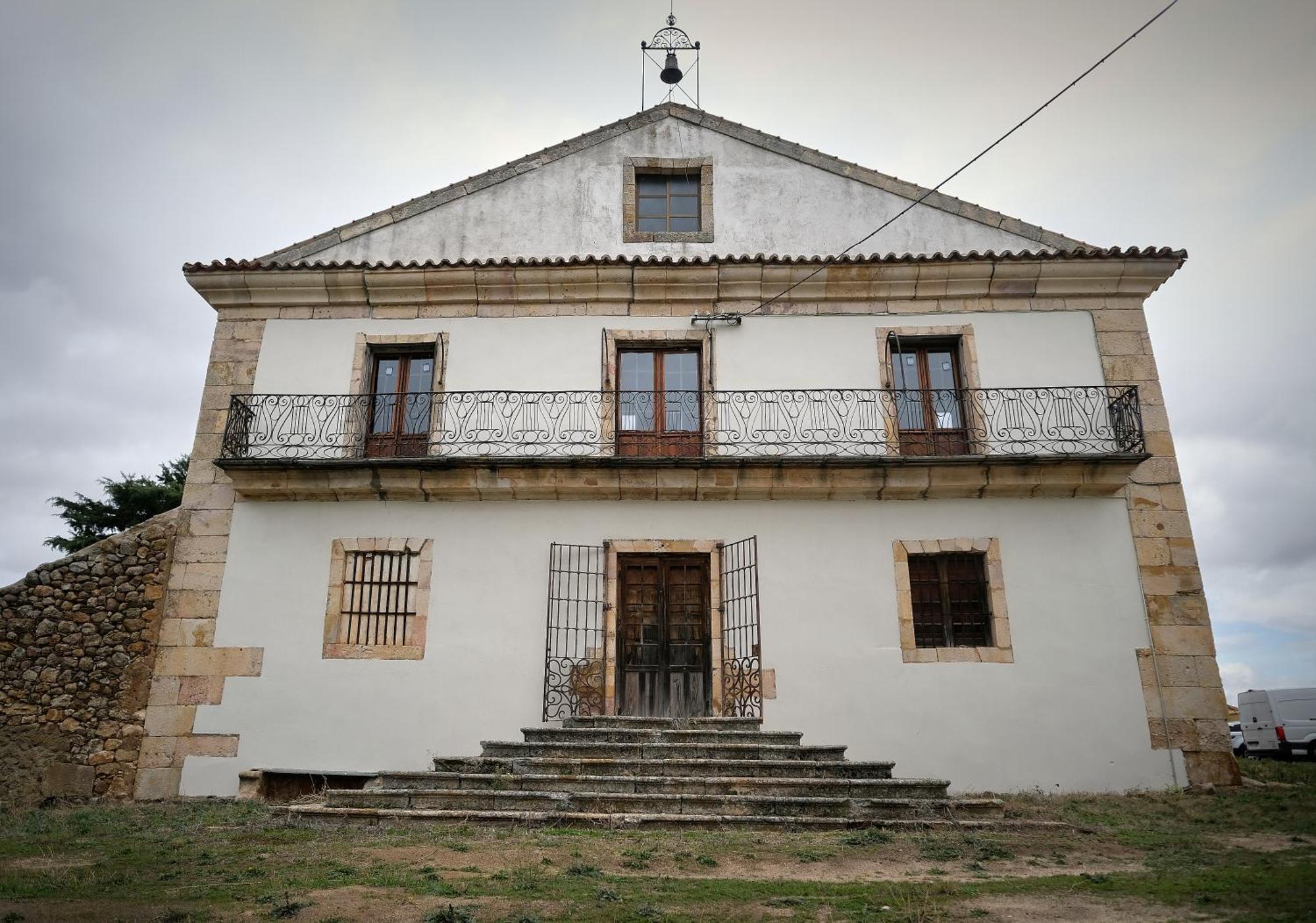 Casa Rural Palacio Conde De Aldana Con Piscina Entre Encinares Y Dehesas Terradillos Kültér fotó