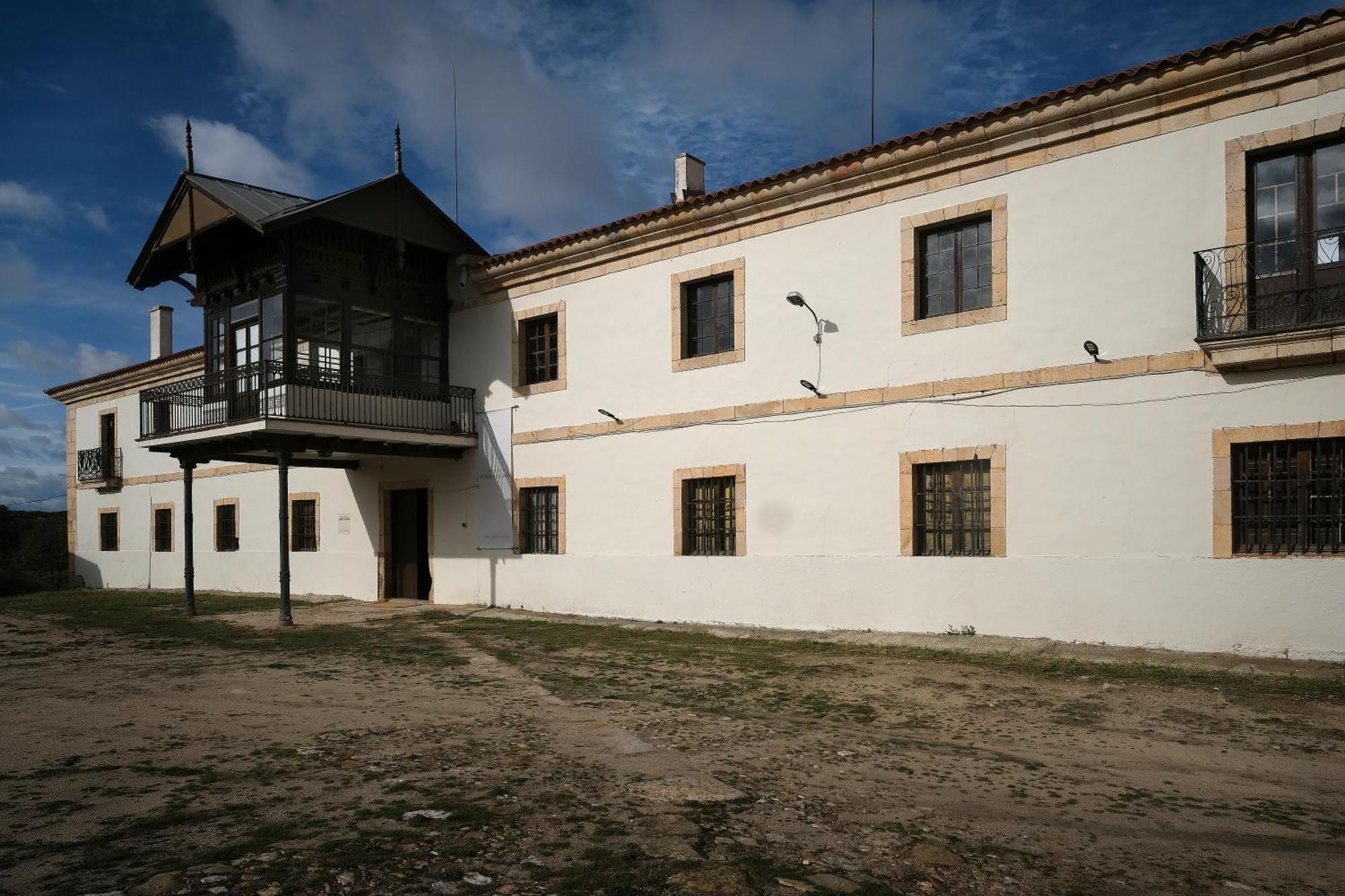 Casa Rural Palacio Conde De Aldana Con Piscina Entre Encinares Y Dehesas Terradillos Kültér fotó