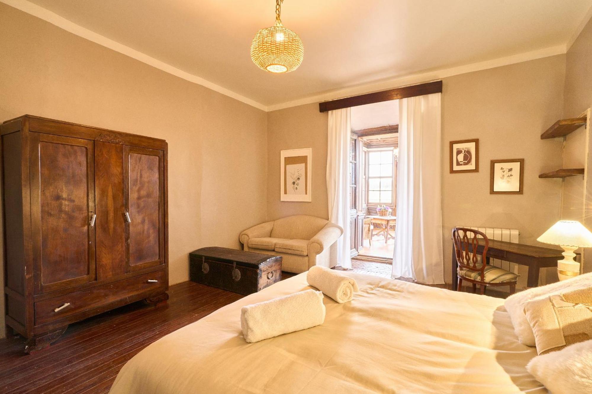Casa Rural Palacio Conde De Aldana Con Piscina Entre Encinares Y Dehesas Terradillos Kültér fotó